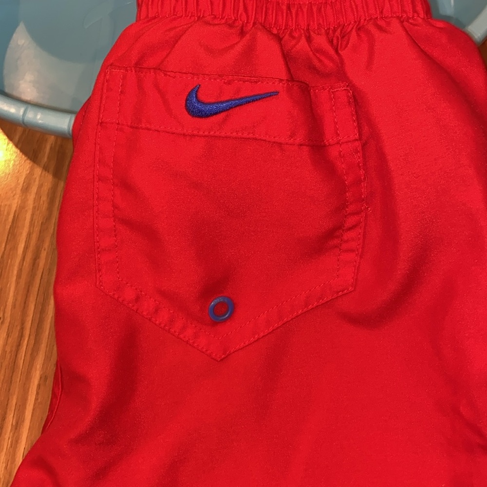 Nike Block Logo Breaker 8" Swim Trunks (Big Kids) Size S in Red & Royal Blue - Picture 8 of 8